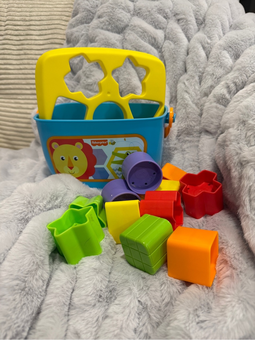 Fisher-Price Baby’s First Blocks Shape-Sorting Toy, for Infants 6+ Months - Picture 7 of 7